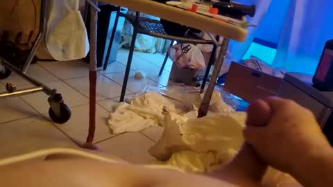 Snapshot of krastheman chatting on 09.19.25 KrasTheMan online show from 09.19.25