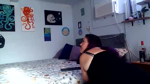 Snapshot of kreamyk420 chatting on 04.20.26 kreamyk420 online show from 04.20.26