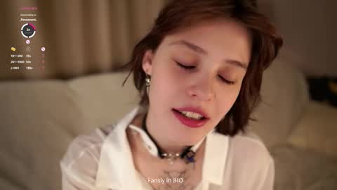 Snapshot of krissyhei chatting on 10.18.25 Sarah online show from 10.18.25