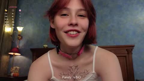 Snapshot of krissyhei chatting on 11.10.25 Sarah online show from 11.10.25