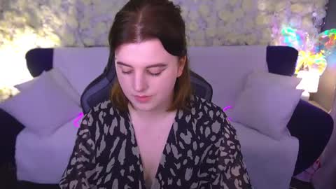 Snapshot of kristifoxy chatting on 06.12.26 kristifoxy online show from 06.12.26