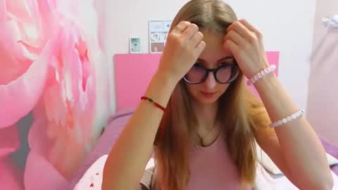 Kristina Adel online show from 11.29.25