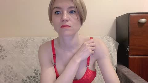 Snapshot of kristina_vagner chatting on 02.06.25 kristina_vagner online show from 02.06.25