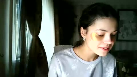 Snapshot of kristinalamour96 chatting on 10.18.25 kristinalamour96 online show from 10.18.25