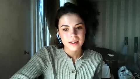 Snapshot of kristinalamour96 chatting on 10.23.25 kristinalamour96 online show from 10.23.25