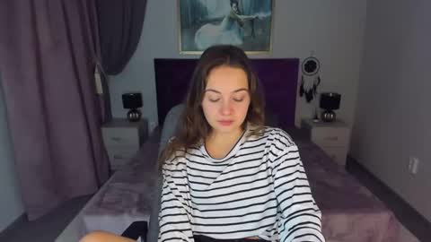 Snapshot of kristinalevis chatting on 12.17.24 Kristina online show from 12.17.24