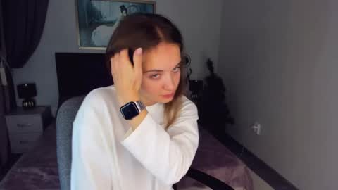 Snapshot of kristinalevis chatting on 01.12.25 Kristina online show from 01.12.25