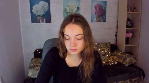 Snapshot of kristinalevis chatting on 01.15.25 Kristina online show from 01.15.25