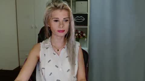 KristineAmore online show from 02.12.26