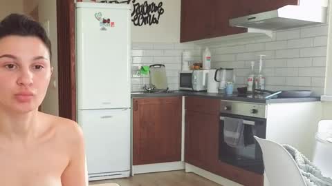 Kristi online show from 10.04.25