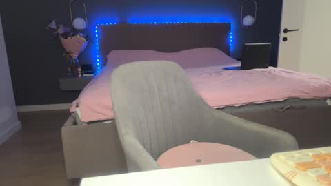 Kristi online show from 10.20.25