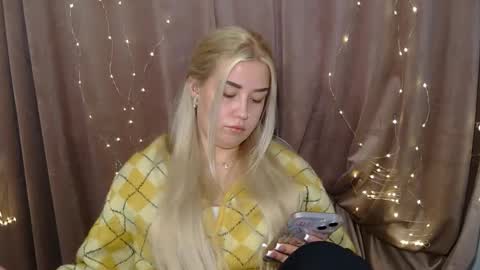 KristyFlowers online show from 12.20.24