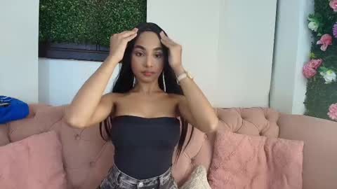 Cristina online show from 10.23.25