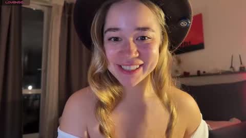 Snapshot of kristyspiritedaway chatting on 03.09.25 Kristy Nip slip shady Best model on CB online show from 03.09.25