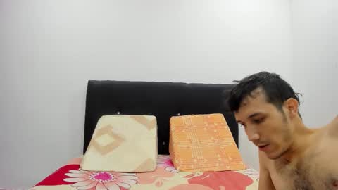 Zoe  Andrew online show from 10.14.25