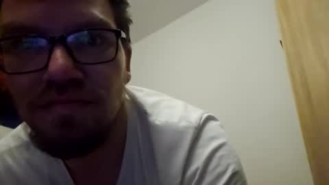 Snapshot of kryptoni18435 chatting on 03.04.26 Tommy online show from 03.04.26