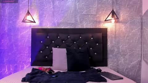 Snapshot of krystal_taylor23 chatting on 10.06.25 Kystal Taylor online show from 10.06.25