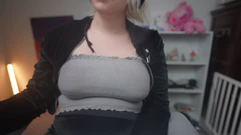 Krystal Syx online show from 01.21.25