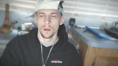 Snapshot of krytiar1992 chatting on 02.25.26 krytiar1992 online show from 02.25.26