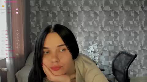 Snapshot of kseni_a chatting on 10.14.25 Ksenia online show from 10.14.25