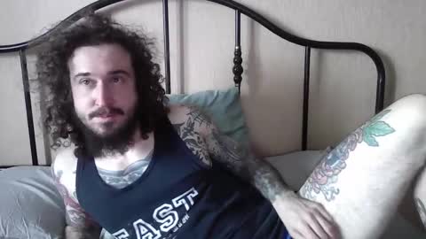 Snapshot of kumisboy chatting on 03.04.26 Robert online show from 03.04.26