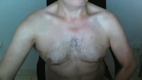 Snapshot of kumonit chatting on 10.21.25 kumon online show from 10.21.25