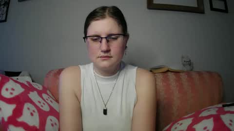 Snapshot of kunzitegoddess chatting on 02.15.25 Samantha online show from 02.15.25