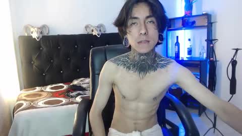 Snapshot of kuregari_xs chatting on 10.13.25 kuregari_xs online show from 10.13.25