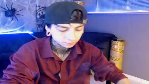 Snapshot of kuregari_xs chatting on 10.30.25 kuregari_xs online show from 10.30.25