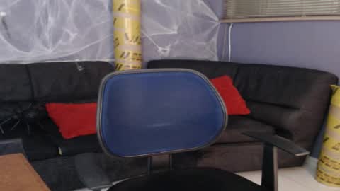 Snapshot of kuregari_xs chatting on 11.02.25 kuregari_xs online show from 11.02.25