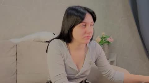 Snapshot of kvetachka chatting on 09.28.25 Kvetachka Thu-Sun 0900am-1500pmGTM2 online show from 09.28.25