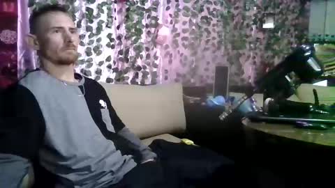 Snapshot of kyl3baron3 chatting on 01.22.25 kyl3baron3 online show from 01.22.25