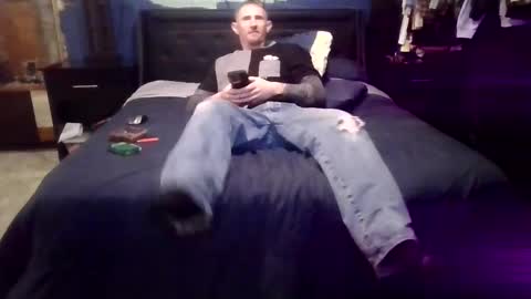 Snapshot of kyl3baron3 chatting on 02.22.25 kyl3baron3 online show from 02.22.25