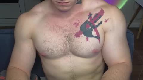 Snapshot of kyle_4u chatting on 10.06.25 Kyle online show from 10.06.25