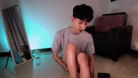 Snapshot of kyle__cooper chatting on 01.16.25 Kyle Cooper online show from 01.16.25