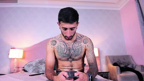 Snapshot of kyle_nick chatting on 12.11.24 Kyle and Nick online show from 12.11.24