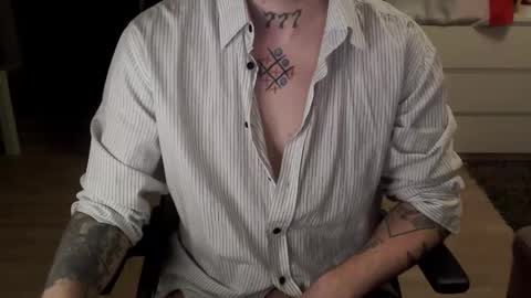 Snapshot of kyle_tattoo chatting on 02.15.26 kyle online show from 02.15.26