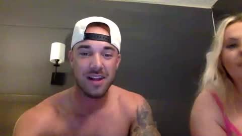 Snapshot of kylealyssa97 chatting on 10.27.25 kylealyssa97 online show from 10.27.25