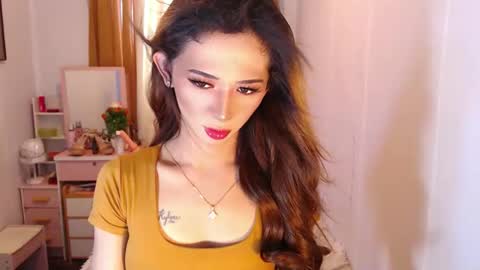 Snapshot of kylene17 chatting on 10.02.25 babyKylene online show from 10.02.25