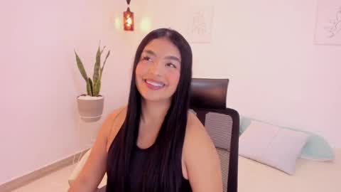 Snapshot of kylerose07 chatting on 10.07.25 kyle online show from 10.07.25