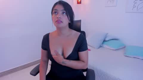 Snapshot of kylerose07 chatting on 10.10.25 kyle online show from 10.10.25