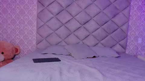 Snapshot of kylerose07 chatting on 10.29.25 kyle online show from 10.29.25