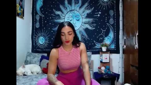 Snapshot of kylie_capricorn chatting on 10.29.25 kylie online show from 10.29.25