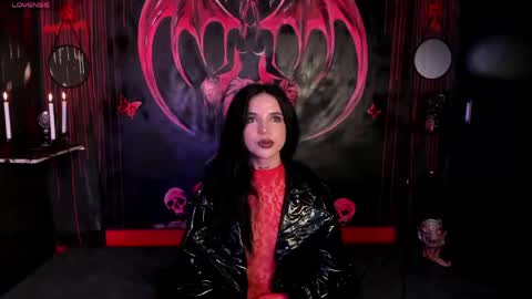 Snapshot of kylie_foxx1 chatting on 05.08.26 submissive demon Please help me to reach 500 thumbs up online show from 05.08.26
