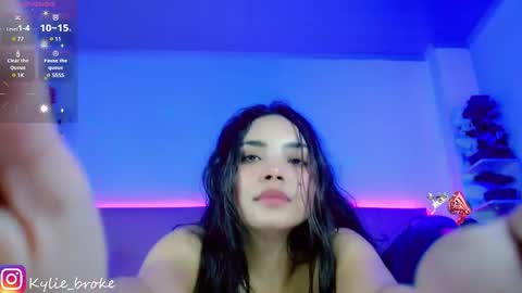 k ylie online show from 02.01.25
