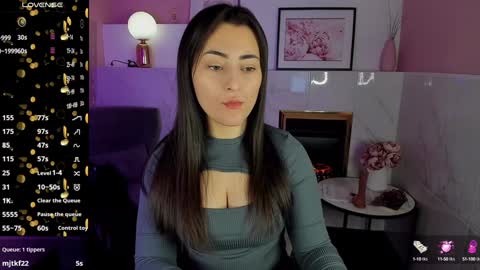 Snapshot of kylie_mellow chatting on 01.12.25 Kylie online show from 01.12.25