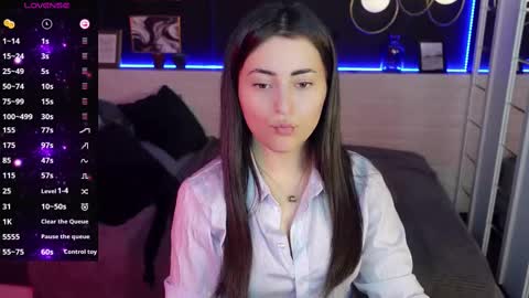 Snapshot of kylie_mellow chatting on 02.28.25 Kylie online show from 02.28.25