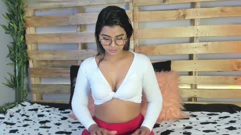 Kylie  online show from 02.17.25