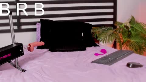 Kylie  online show from 03.09.25