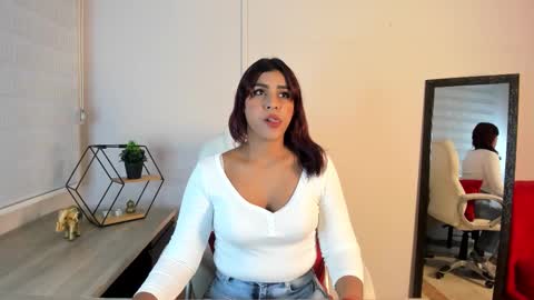 Kylie  online show from 09.08.25